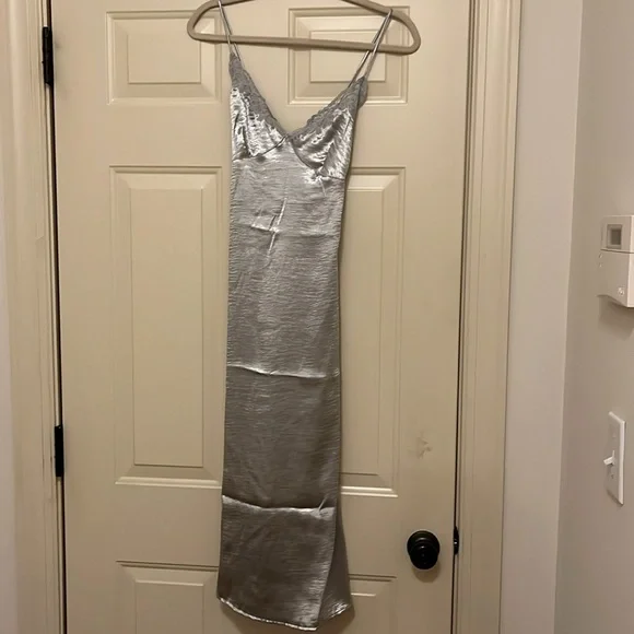 Urban Outfitters Chloe Silver Satin Slip Dress/NWT/S - Picture 14 of 15